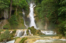 Laos - Breaking in Luang Prabang title=